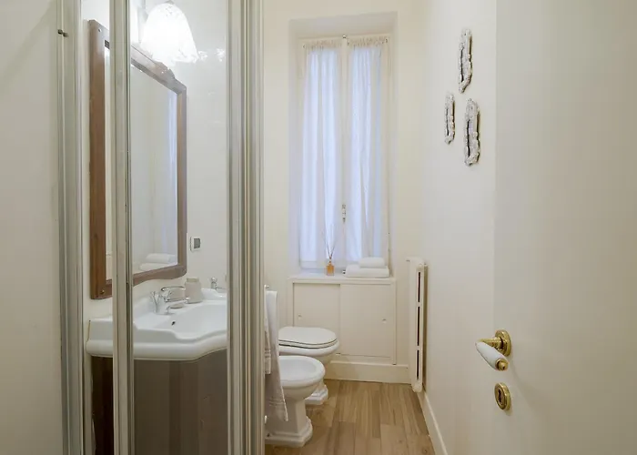 Daire Guesthost - Palazzo Torino Chic & Charm Flat Sanremo