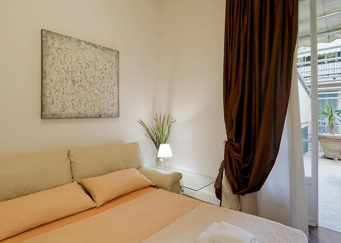 Guesthost - Palazzo Torino Chic & Charm Flat Daire