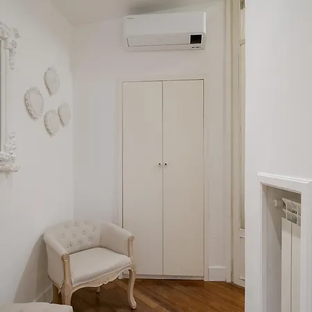 Guesthost - Palazzo Torino Chic & Charm Flat