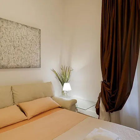Guesthost - Palazzo Torino Chic & Charm Flat Apartmán