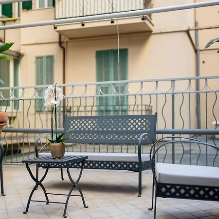 Palazzo Torino Chic & Charm Flat *